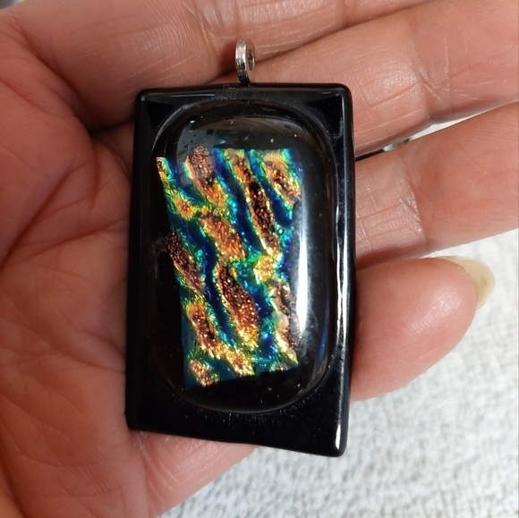 Set of 5 Fused Glass Pendants - Picture 3 of 9